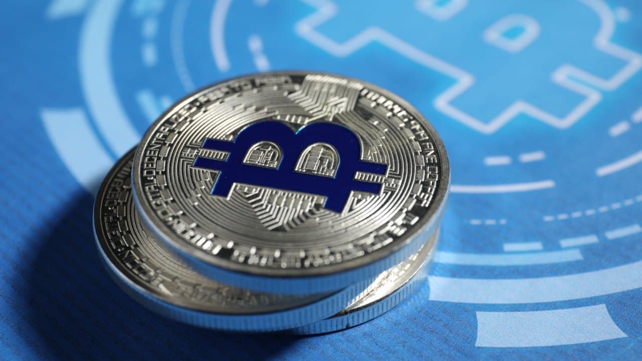 <strong>ETFs Bitcoin și Ether se Impun cu Intrări Combinată de 929 Milioane de Dolari</strong>