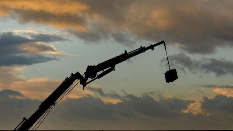 Coinbase приветствует основателей Sensible в корпоративном лифте.