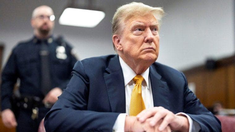 Hakim Menghentikan Trump dari Memecat Gubernur Fed Lisa Cook