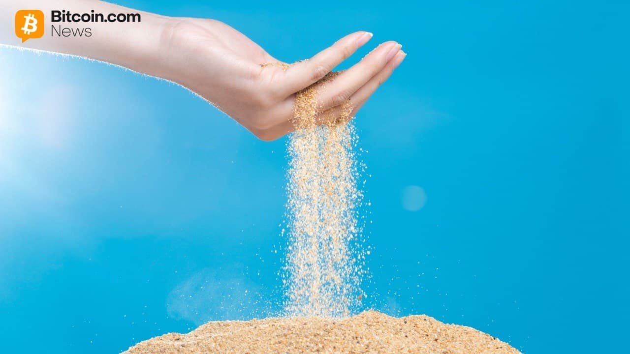 Bitcoin ETFs enfrentan salidas cercanas a récord con una salida de $903 millones