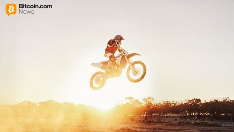 বিটকয়েন ইটিএফগুলি $844 মিলিয়ন আকর্ষণ করে, ক্রিপ্টো ইটিএফ র্যালি বাড়তে থাকে।