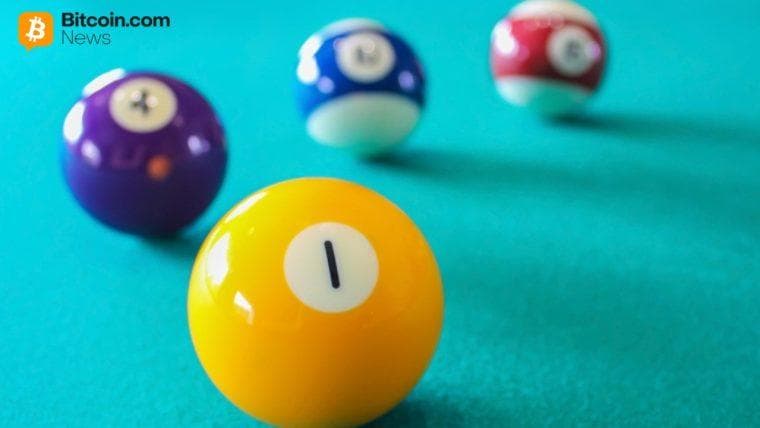 ইথার ইটিএফগুলি তিন দিনের প্রবাহ বৃদ্ধিকে অব্যাহত রেখেছে, যখন বিটকয়েন $243 মিলিয়ন হারিয়েছে।