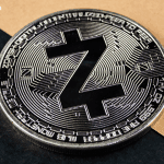 Zcash Drops to $550 as Traders Defend 33% Weekly Surge and Eye Another Run