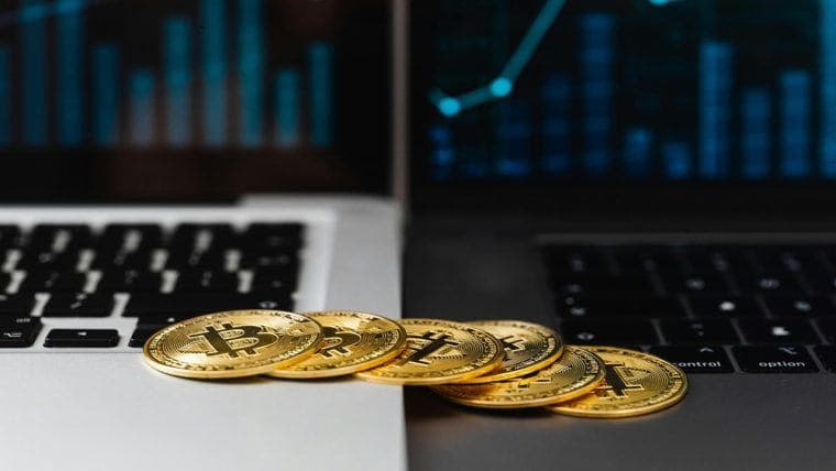 Is Bitcoin Bottoming? MVRV Falls to 1.1, Entering the 'Cheap Zone' That Marked Every Major Low Since 2018