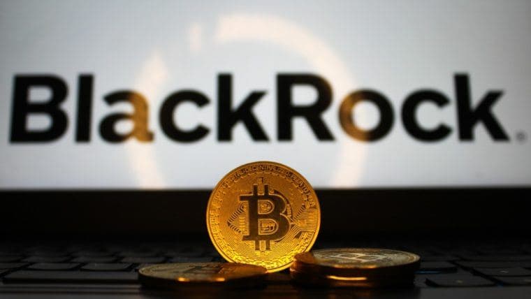 La salida de Blackrock del IBIT, por valor de 300 millones de dólares, prolonga a ocho días la racha de salidas de los ETF de bitcoin