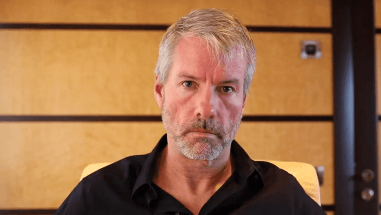 Community Clashes Over Strategy's First Bitcoin Sale in 4 Years as MSTR Craters 7%