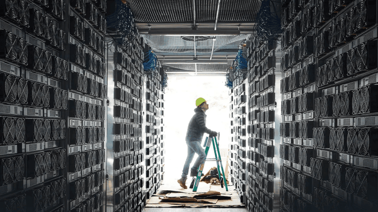 Expert Flags Bitcoin's First Hashrate Bear Market as Network Sheds 145 EH/s