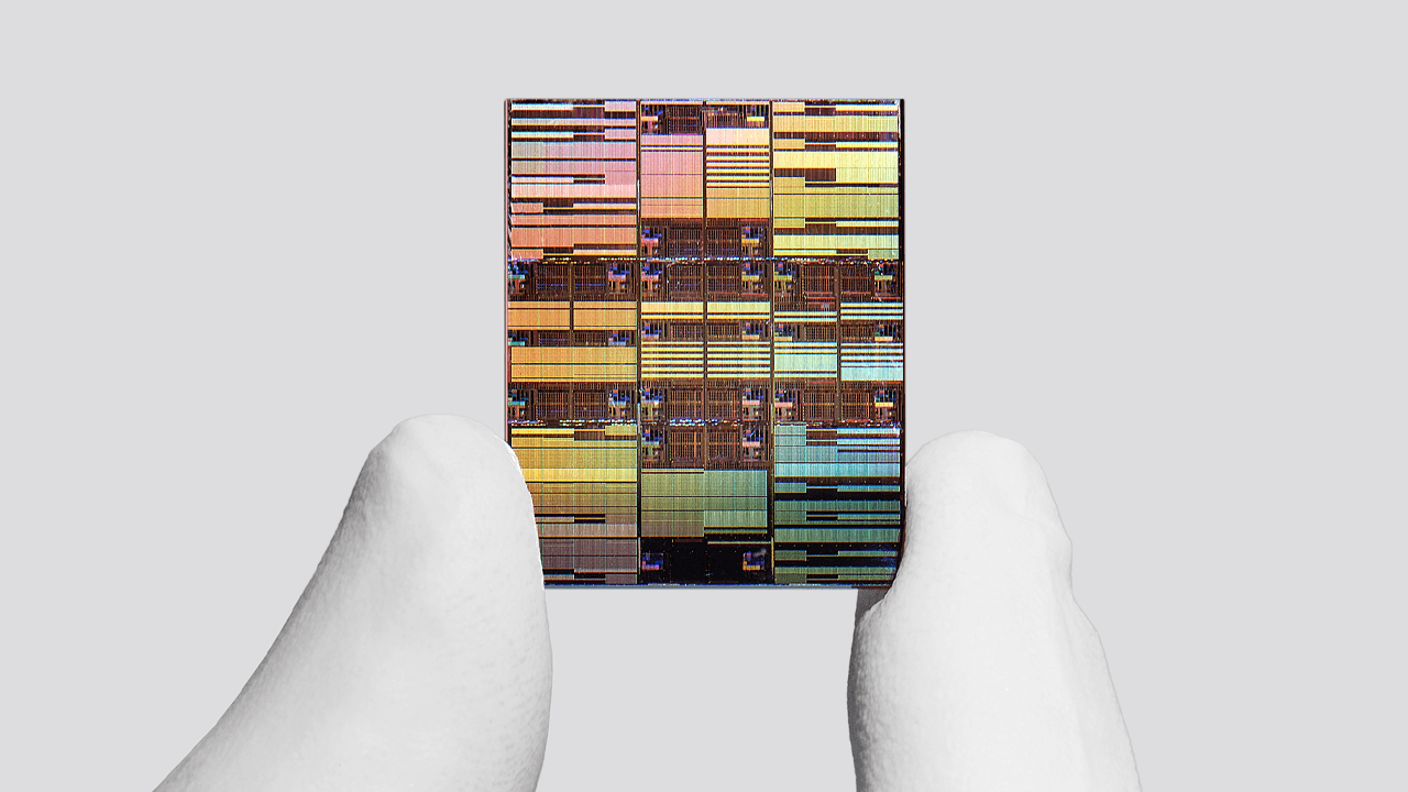 IBM Unveils Sub-1 Nanometer Chip With 100 Billion Transistors, Extending Moore's Law