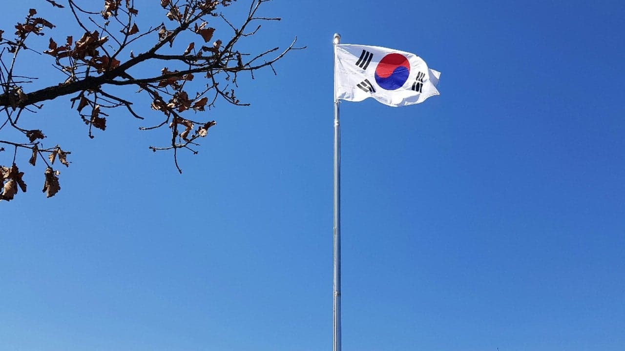 South Korea Halts KOSPI Trading After 8.4% Crash Trips Circuit Breaker