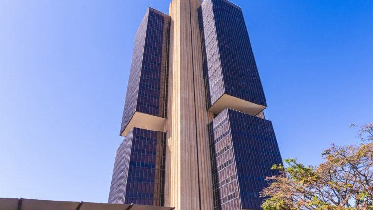Stablecoins Surge 2% in Brazil as the Central Bank Triggers a New 'Samba Premium'