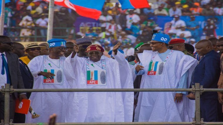 Il presidente nigeriano Tinubu firma un decreto esecutivo per regolamentare il settore delle criptovalute nel Paese