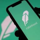 Robinhood Crypto Revenue Plunges 55% in Q3 Despite Record $1.42B Overall Revenue