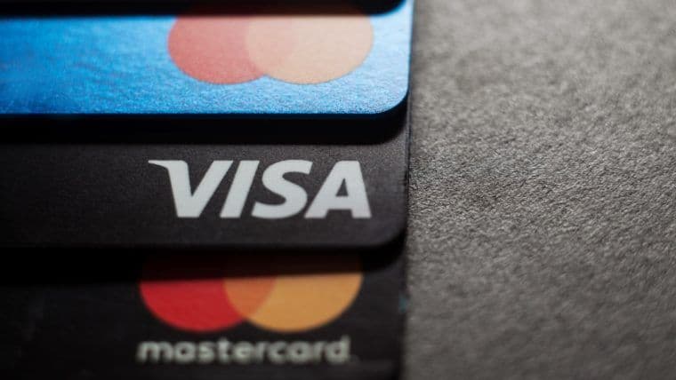 'Useless Plastic': NSPK CEO Declares the End of Visa and Mastercard in Russia