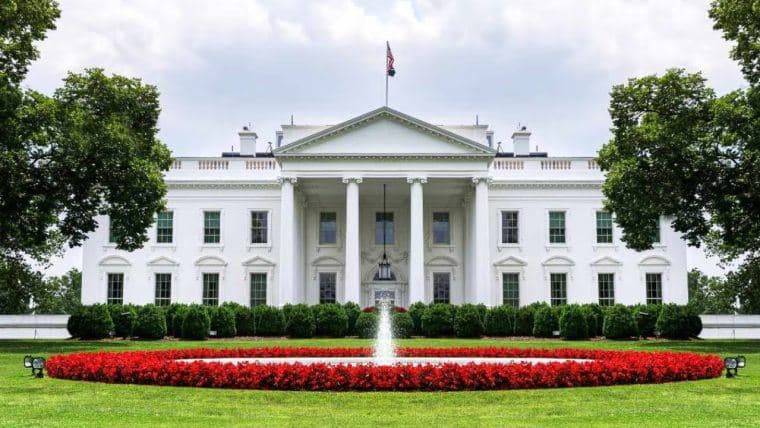 Trump bad om demokratiske kandidater til SEC, men der blev ikke fremlagt nogen navne, oplyser Det Hvide Hus