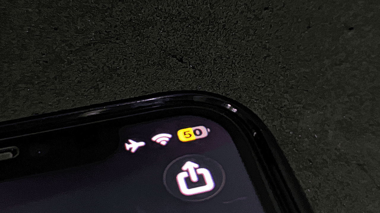 Airplane Mode Speeds up Phone Charging by 4 to 11 Minutes, CNET Finds
