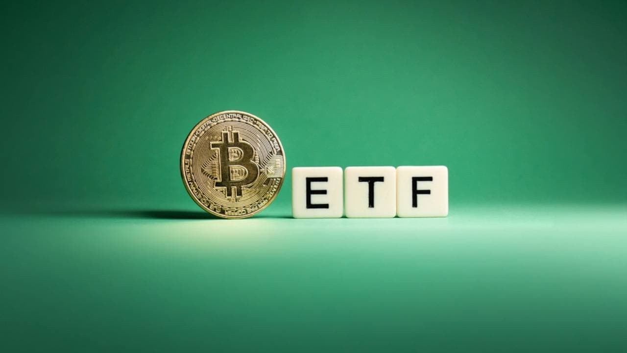 ETF Bitcoin Melepasi $100 Bilion Dengan Aliran Masuk $242 Juta