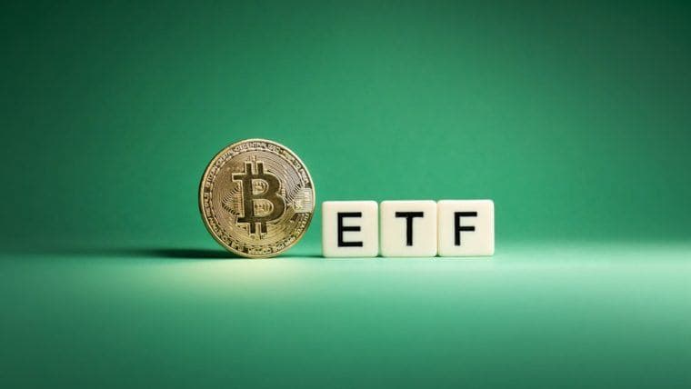 ورود سرمایه به ETFهای بیتکوین به ۱۰۱ میلیون دلار رسید، در حالی که XRP، اتریوم و سولانا شاهد خروج سرمایه بودند