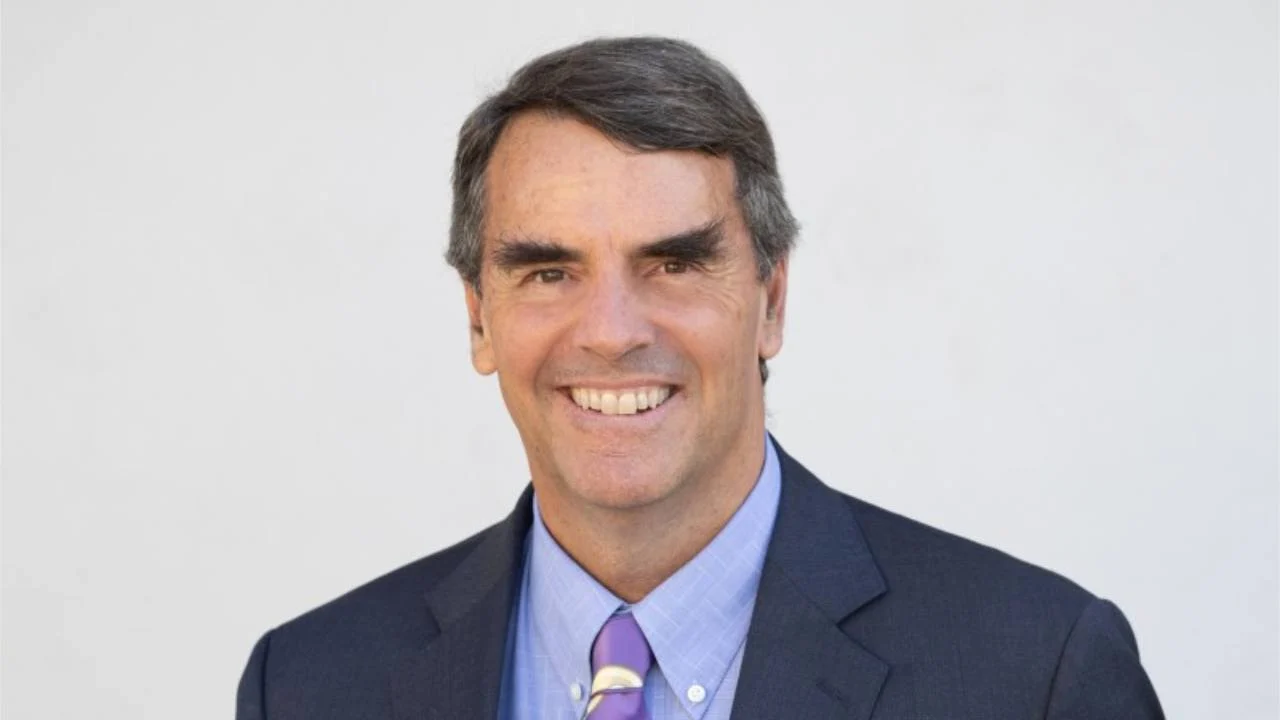 'AI Will Take Everyone's Jobs': Why Bitcoin Bull Tim Draper Is Hiring More