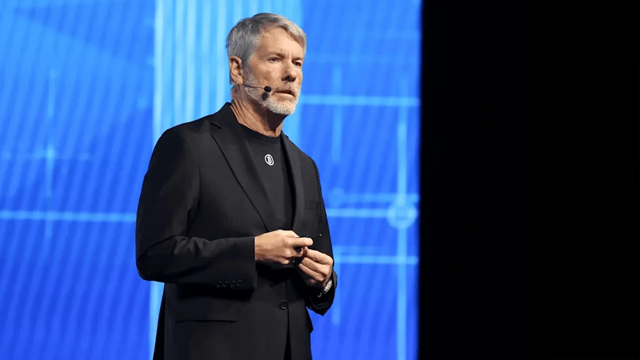 Strategy achète plus de bitcoins et retire près de 2M d'actions STRC