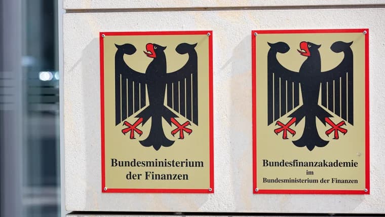 Finanzministerium will Bitcoin-Haltefrist kippen: Kabinett berät am 14. Oktober