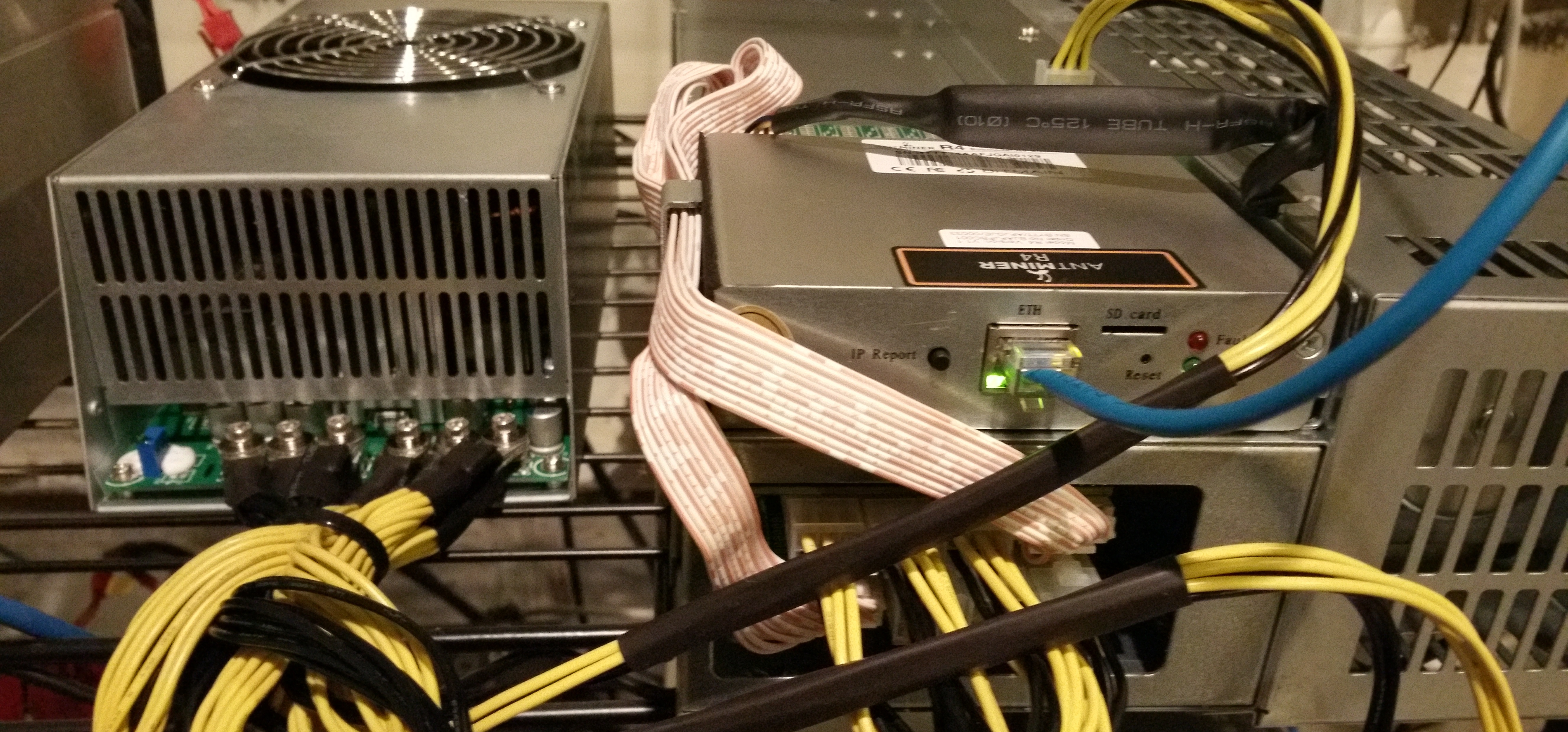 Hands on With the Bitmain AntMiner R4