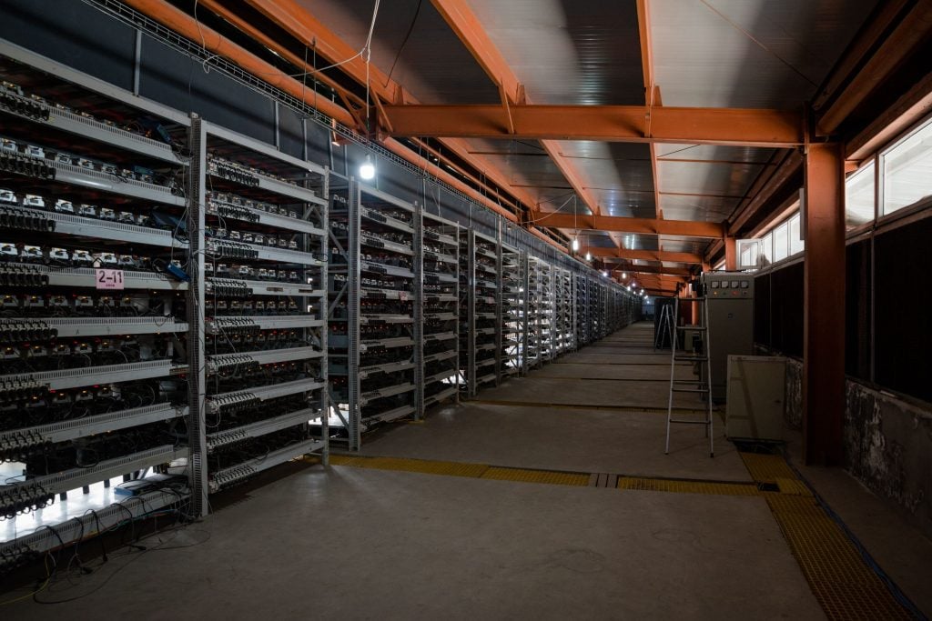 Mainstream Media Granted Access to Bitmain's Mongolian Bitcoin Mines