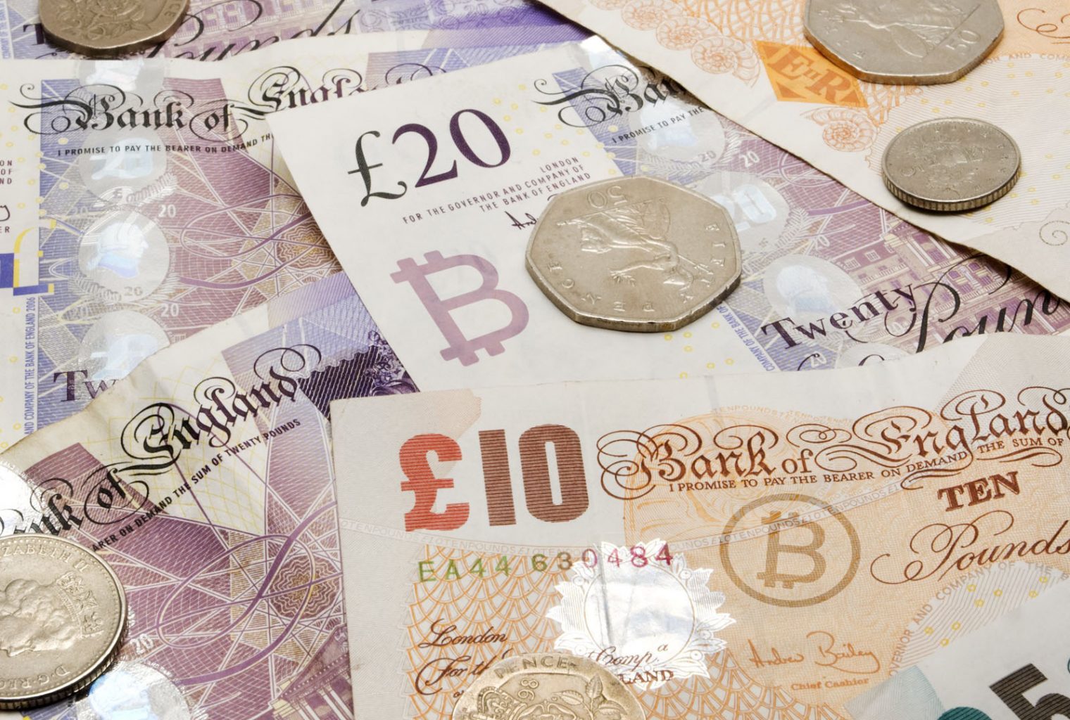 England Can Now Use Left Over Change To Automatically Buy Bitcoin - 