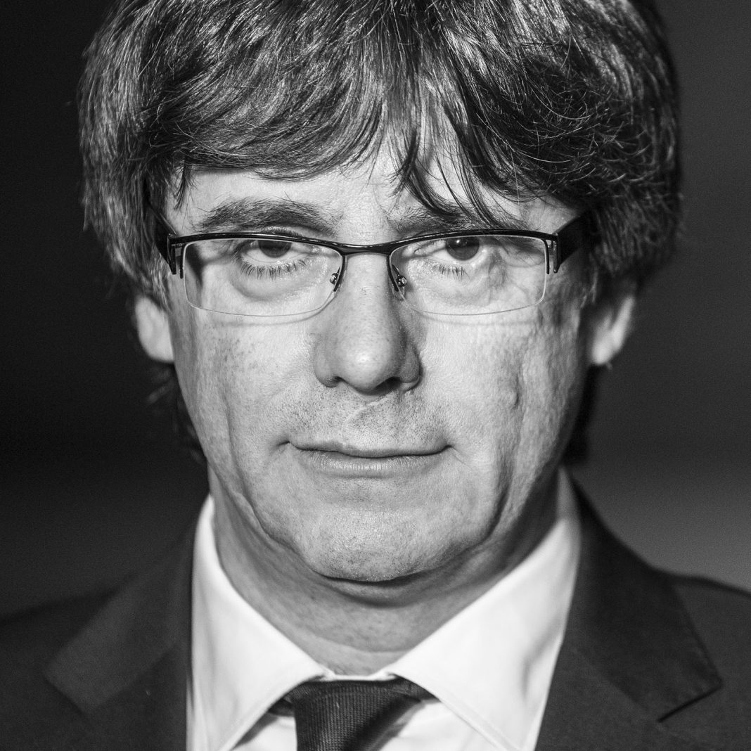 IS THE SPANISH GUARDIA CIVIL ABOUT TO DESTROY BITCOIN? Carles-Puigdemont-blogspot-1068x1068