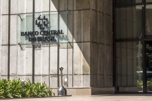 Resumen del Banco Central: Estados de emisión de Brasil y Nueva Zelanda, Cryptos son activos o valores en Canadá