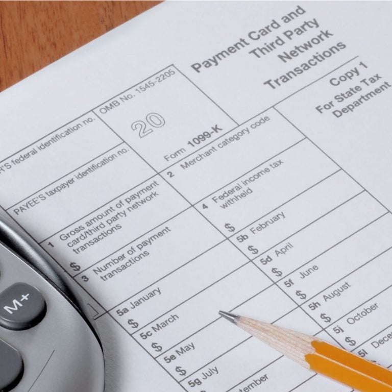 Coinbase Sends American Clients IRS Tax Form 1099-K on Jan 31