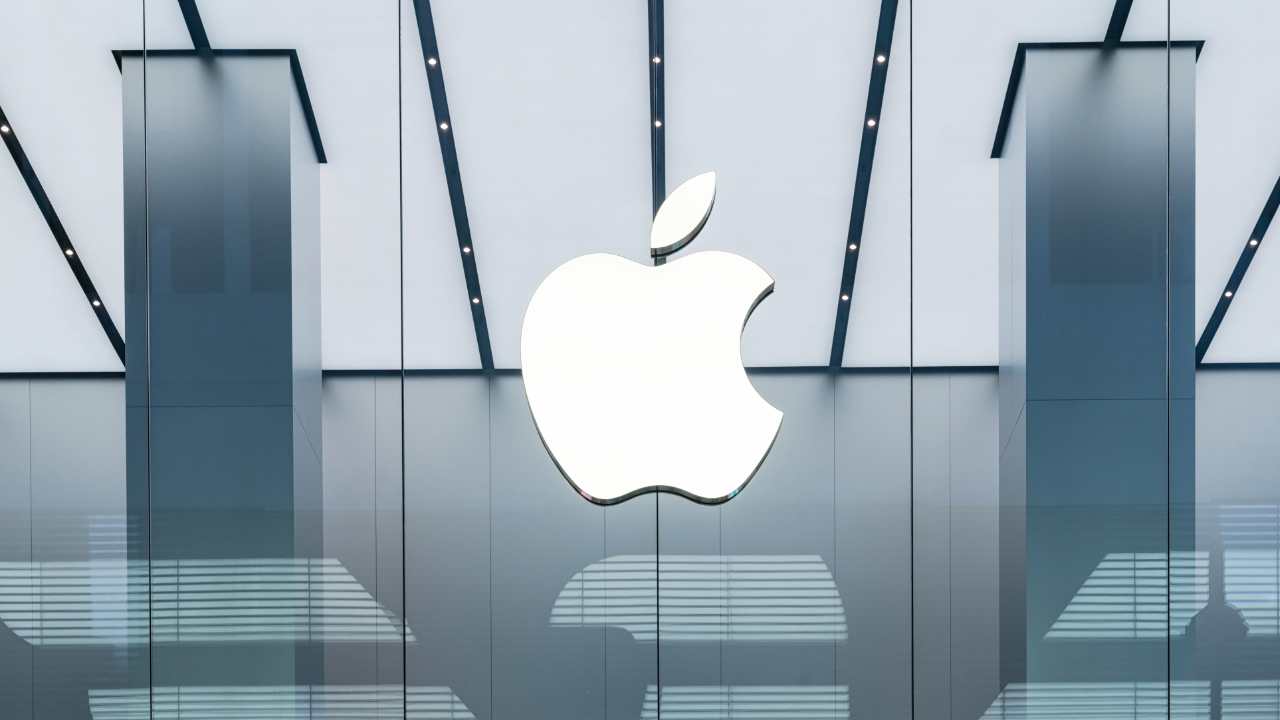 Apple Censors Some Cryptocurrency Features of Coinbase App