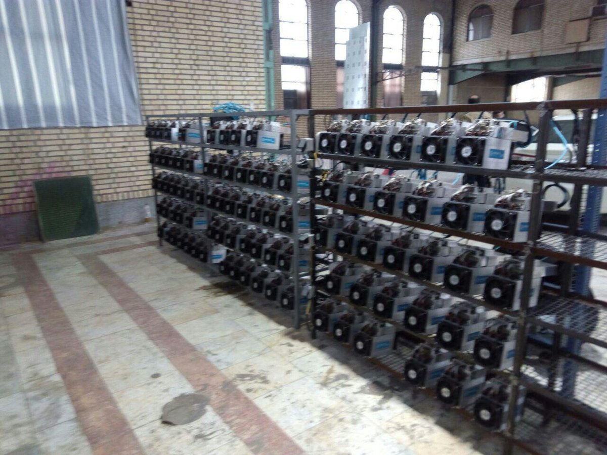 Iranians Defy Warning and Share Pictures of Bitcoin Mining in Mosque