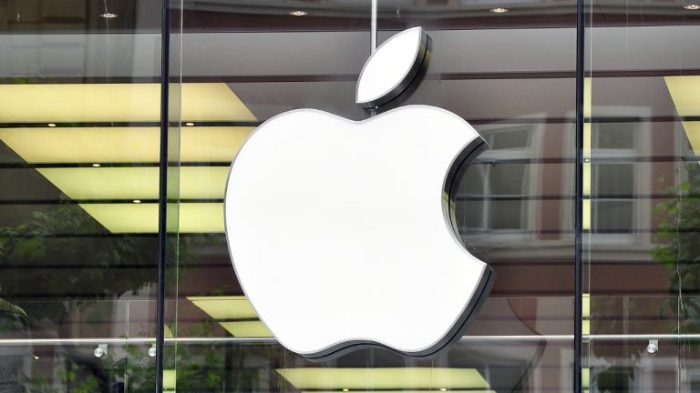 Apple Well Positioned to Offer Crypto Trading — Analyst Says Company Should H...