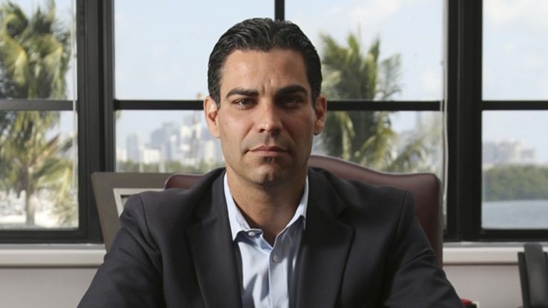 Miami's Mayor Considers Putting Some of City's Treasury Reserves in Bitcoin