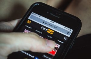 Following Paypal Pullout Pornhub Adds Tether as a Payment Method for Its Adult Models