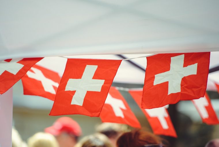 Las empresas siguen acudiendo en masa a Swiss Crypto Valley, más de 1,000 empleos agregados en un año