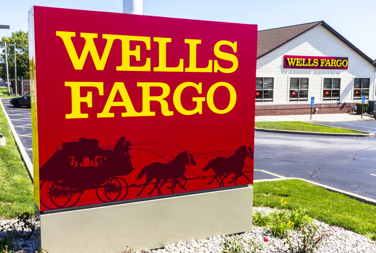 Wells Fargo (WFC)