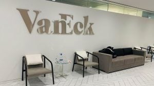 Asset Manager Vaneck Launches Physically-Backed Bitcoin Exchange-Traded Note