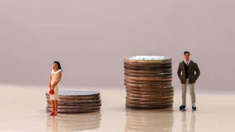  coinbase employees black underpaid nyt women study 