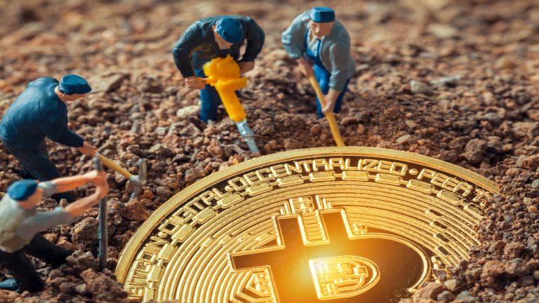 Pakistan to Set up Two State-Owned Bitcoin Mining Farms to Help Boost Economy