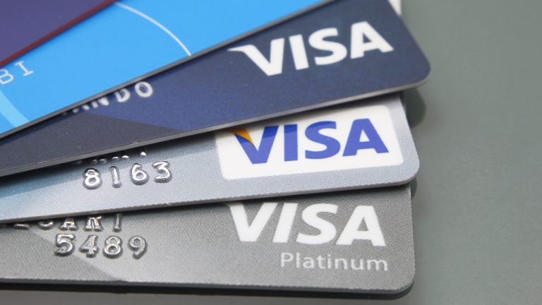 Visa CEO Says Payments Giant Set to Introduce Cryptocurrency Trading on Its N...