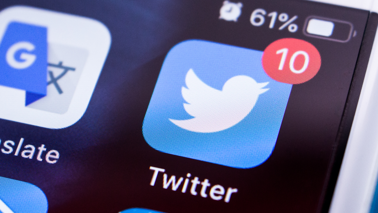 Twitter Stock rises 20% after reports that the company is evaluating the possibility of adding BTC – Markets and prices Bitcoin News
