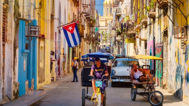 Communist Party of Cuba Suggests to Include Cryptocurrencies as an Alternative to Deal With Economic Crisis