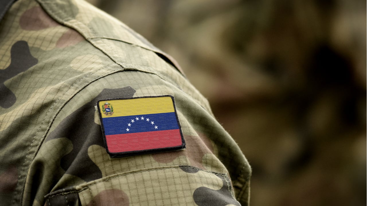 Guardias venezolanos confiscan 76 plataformas mineras de Bitcoin debido a 'inconsistencias' en documentos de transporte